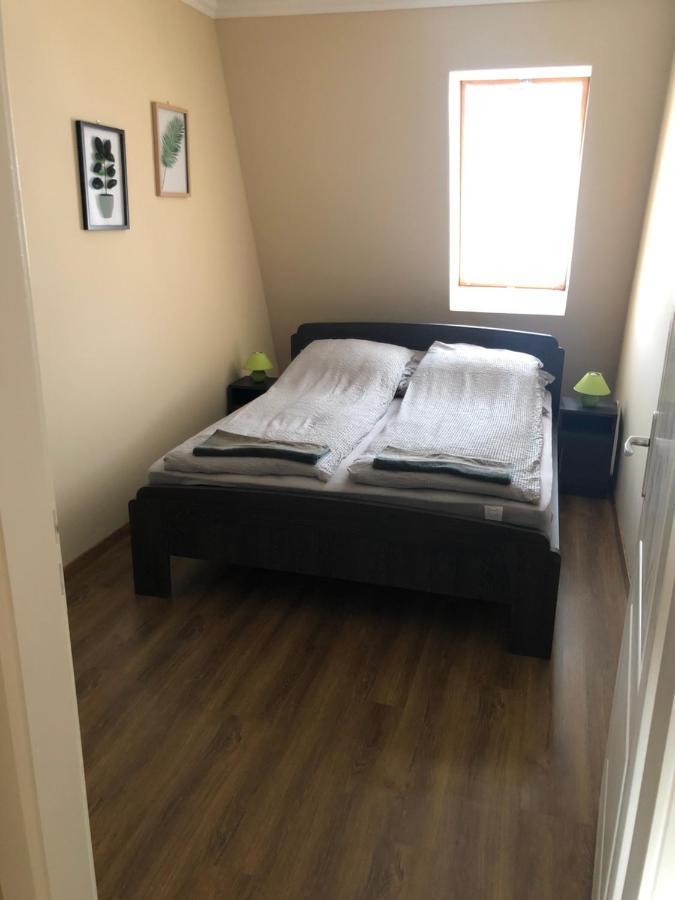 Alina Apartmanok Hajdúszoboszló Exterior foto