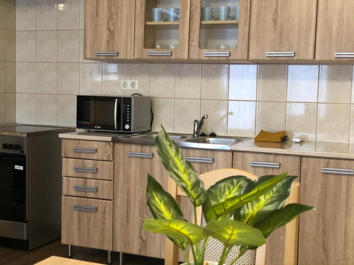 Alina Apartmanok Hajdúszoboszló Exterior foto